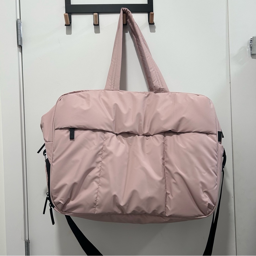 CALPAK Luka Large Duffel in Rose Quartz